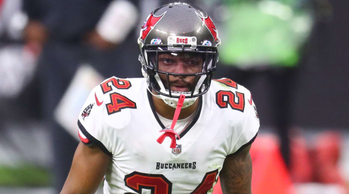 Buccaneers cornerback Carlton Davis